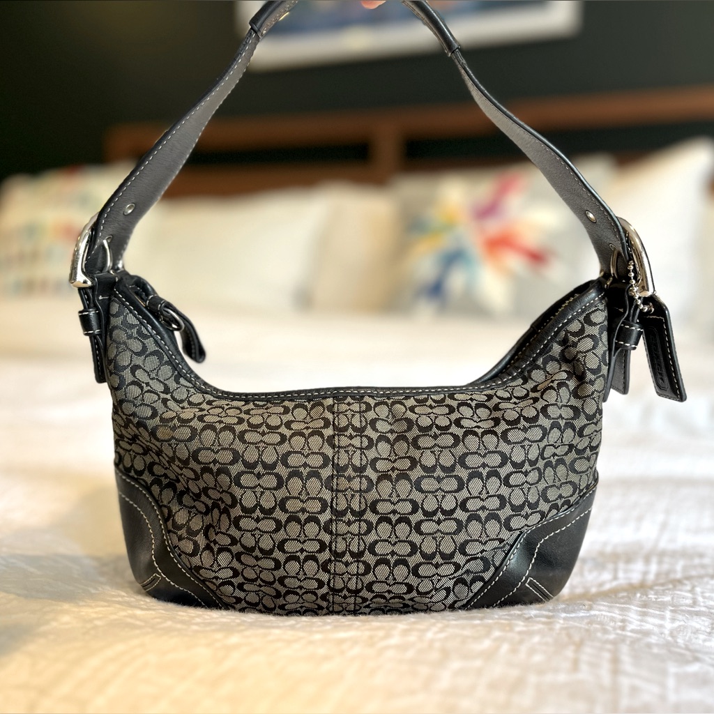 Vintage Authentic Coach Purse In Great Used Condition!